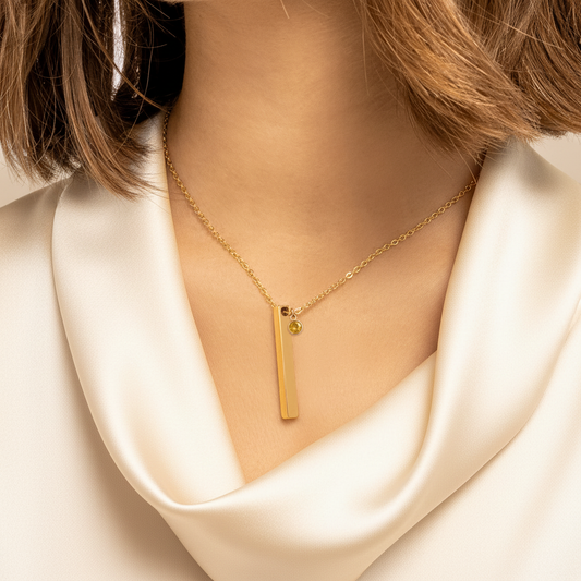 Premium gouden bar ketting lifestyle